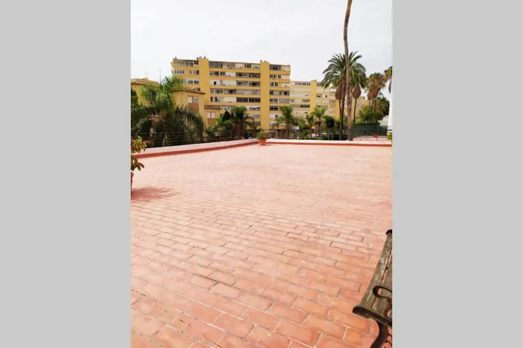 El Oasis - Precioso Apartamento Cerca De La Playa Torremolinos 0*,  Spain
